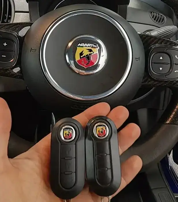 Replacement and spare car keys from Autolox mobile auto locksmith