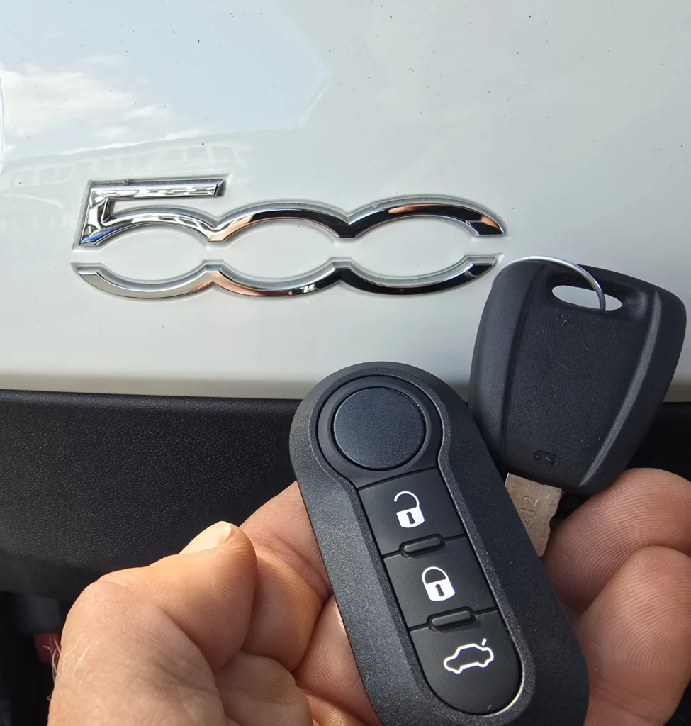 Crawley Car Keys from Autolox mobile car locksmith